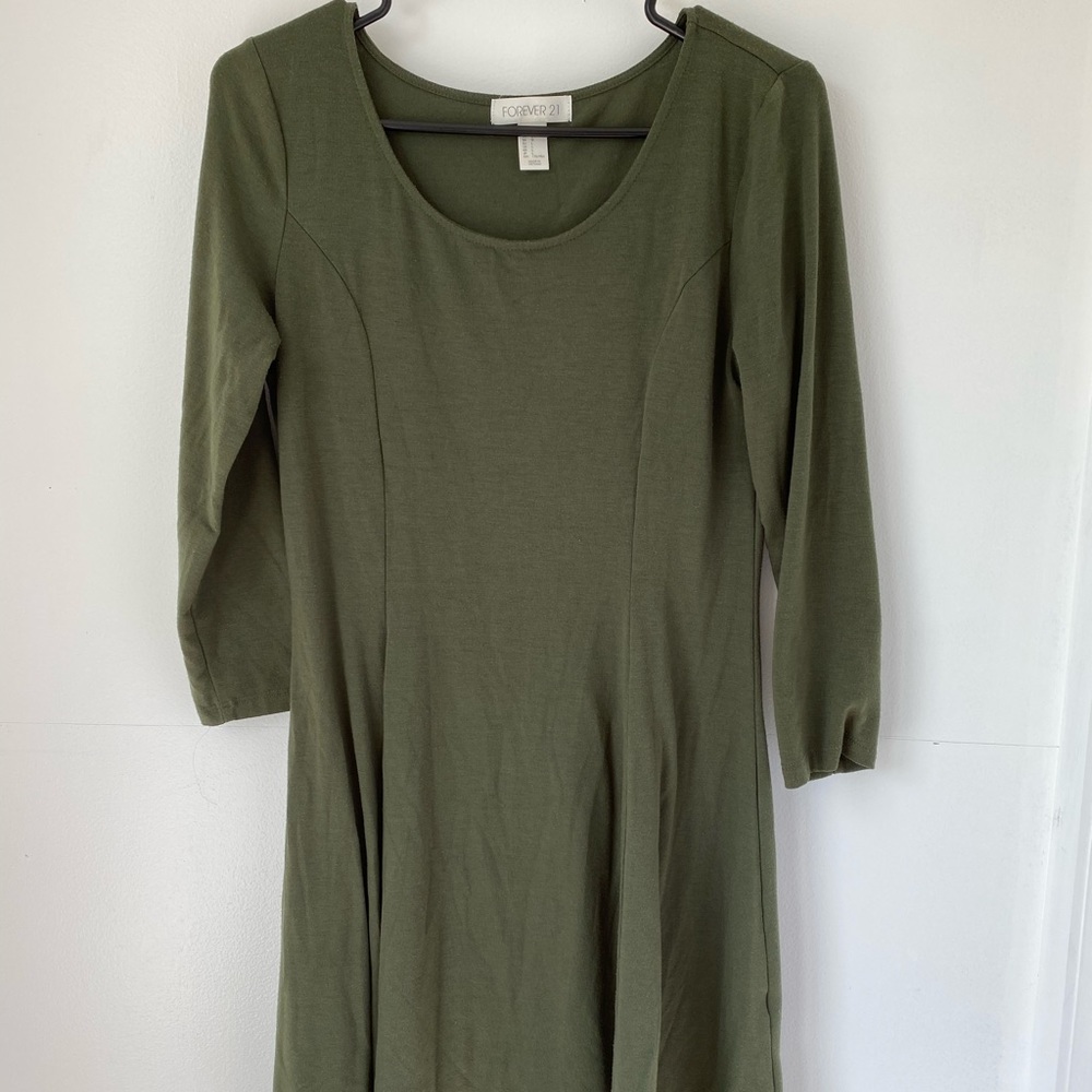Green Scoop Neck Dress